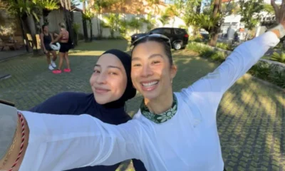 Potret Nikita Willy Lari bareng Jennifer Bachdim, Konsisten Pakai Busana Tertutup