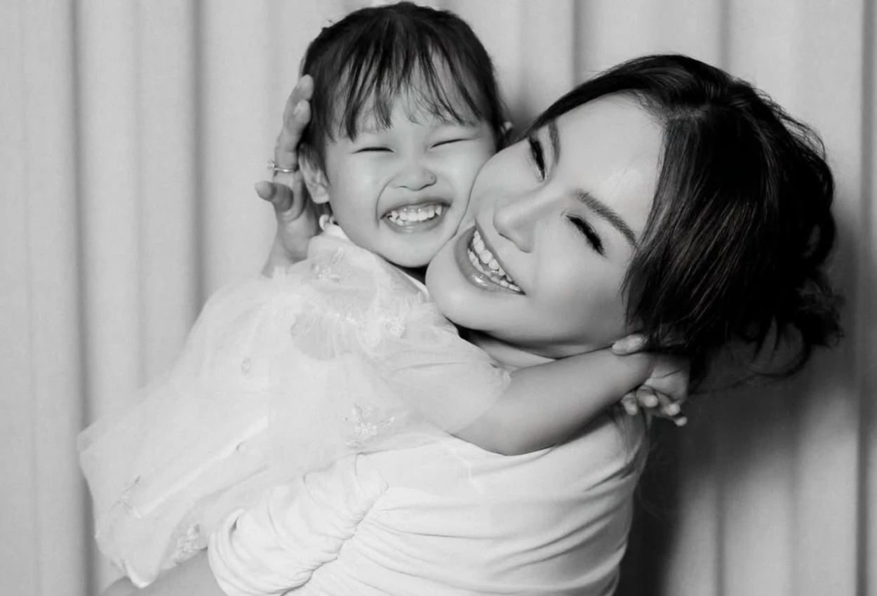 Rossa Unggah Foto dengan Anak Perempuan Namaku Raina, Aku Anak Ibu Rossa