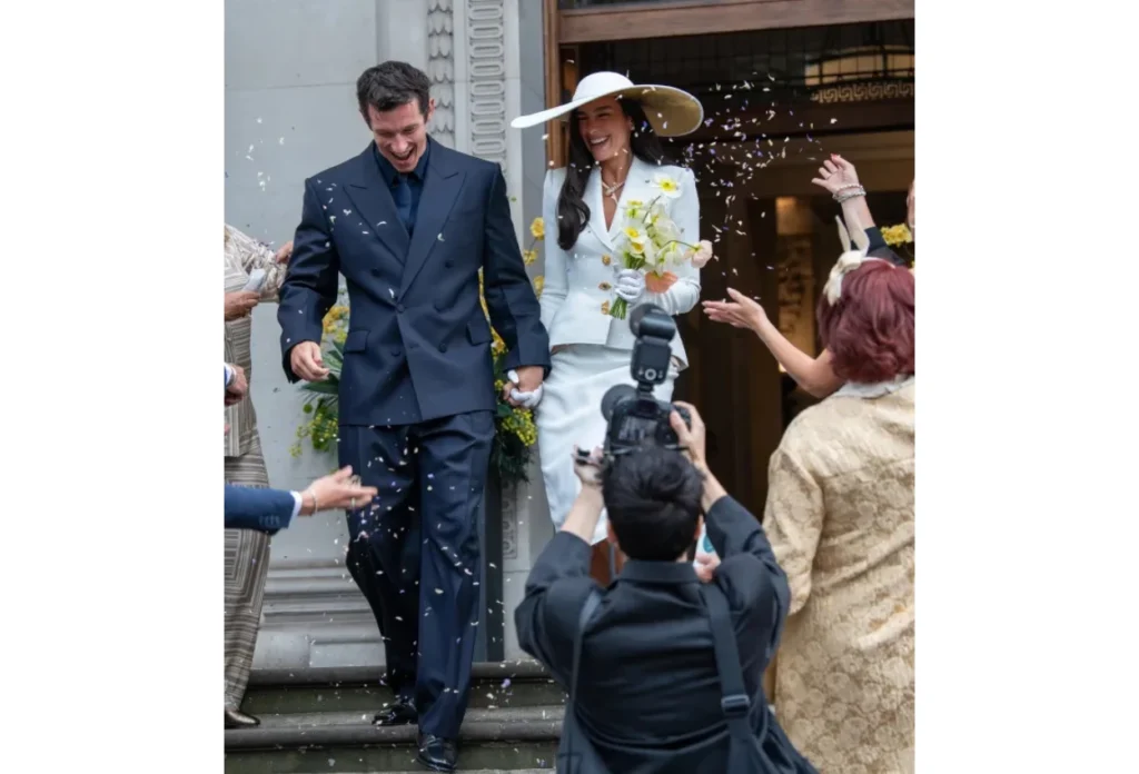 Selamat! Dua Lipa dan Callum Turner Resmi Menikah di London (1)