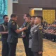 Seskab Teddy Dapat Penghargaan Penulis Taskap Terbaik Seskoad