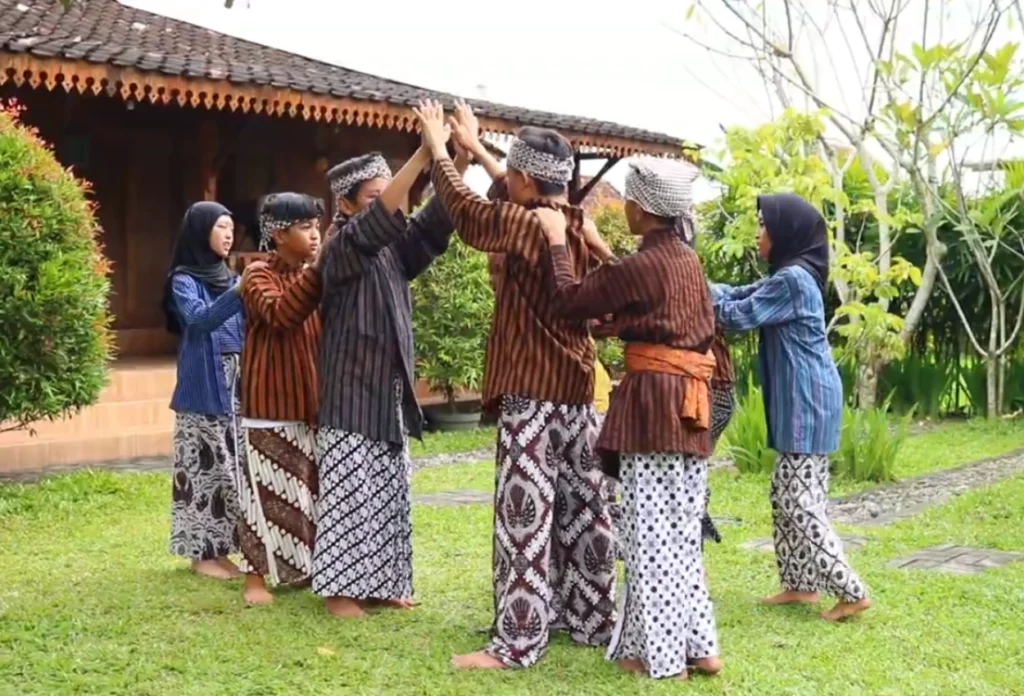 10 Permainan Tradisional Jawa Tengah Serta Cara Bermainnya (10)