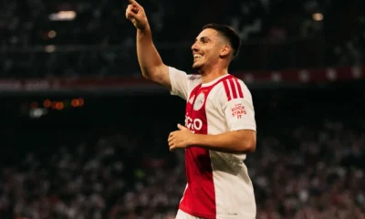 Ajax vs Vojvodina 4 1 Hattrick Oscar Gloukh Bawa Ajax Lolos ke Putaran Ketiga Conference League