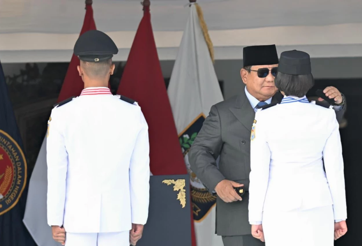 Anak Buruh dan Petani Lulusan Terbaik IPDN, Prabowo Ini Bukti NKRI Berhasil
