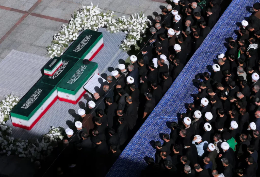 Ayatollah Ali Khamenei Siapa Ini Profil dan Kronologi Wafatnya karena Serangan AS (1)