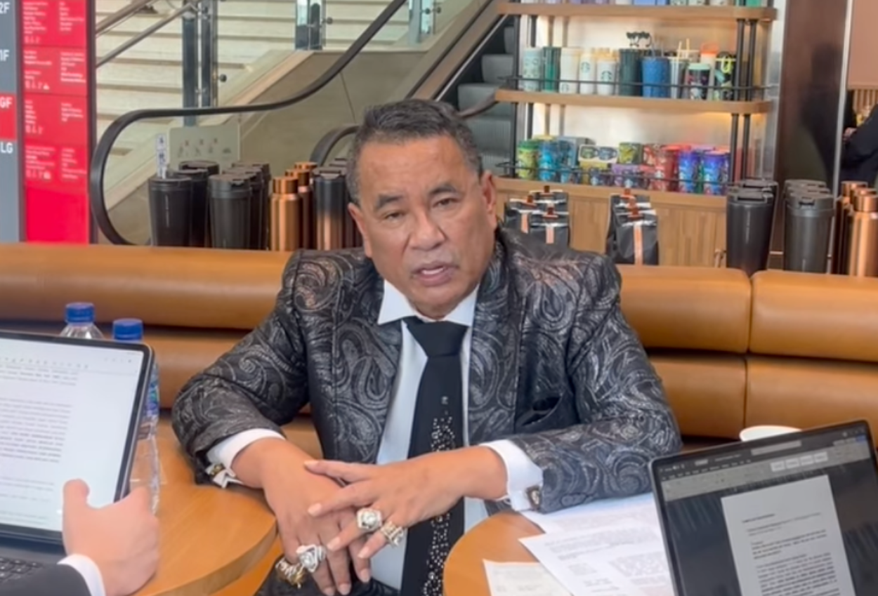 Datangi Kejagung, Hotman Paris Benarkan jadi Kuasa Hukum Febrie Adriansyah