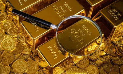 Harga Emas Antam sedang Terjun Bebas, Investor Harus Bagaimana