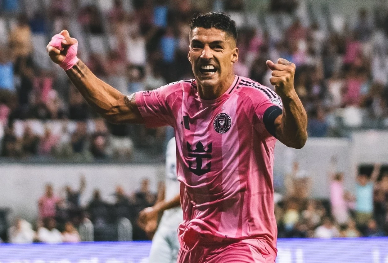Inter Miami vs Chicago Fire 3 2 Brace Suarez Rusak Debutnya Lewandowski