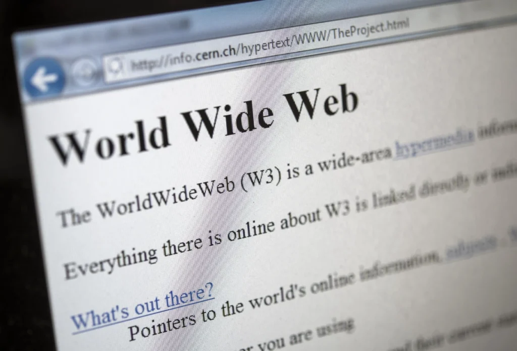 Internet dan World Wide Web (1991)
