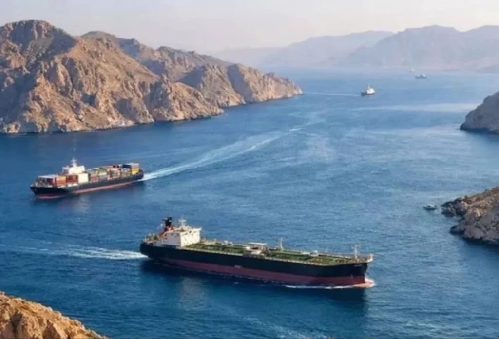 Iran Memiliki Dapat Mengganggu Lalu Lintas Kapal di Selat Hormuz