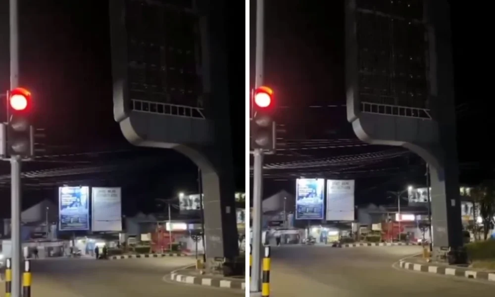 Kronologi Pemotor Wanita Tewas Tertimpa Videotron di Majalengka