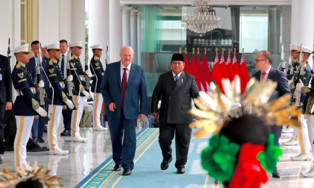 Lukashenko jadi Presiden Pertama yang Menginap di Istana Negara