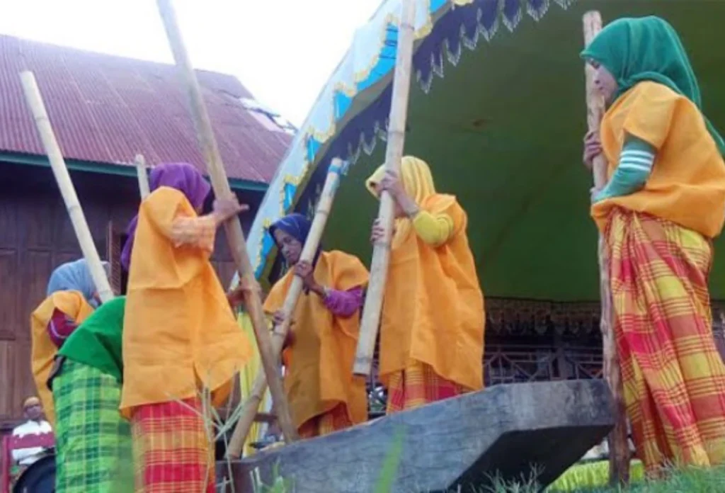 Mappadendang