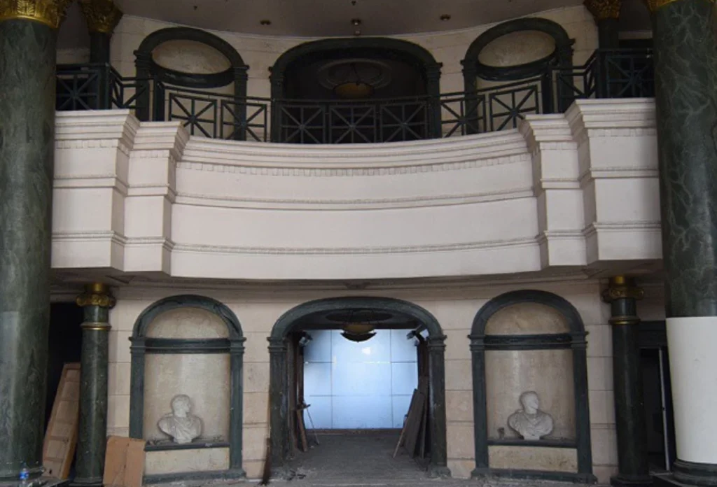 Menara Saidah Memiliki Interior Bernuansa Romawi