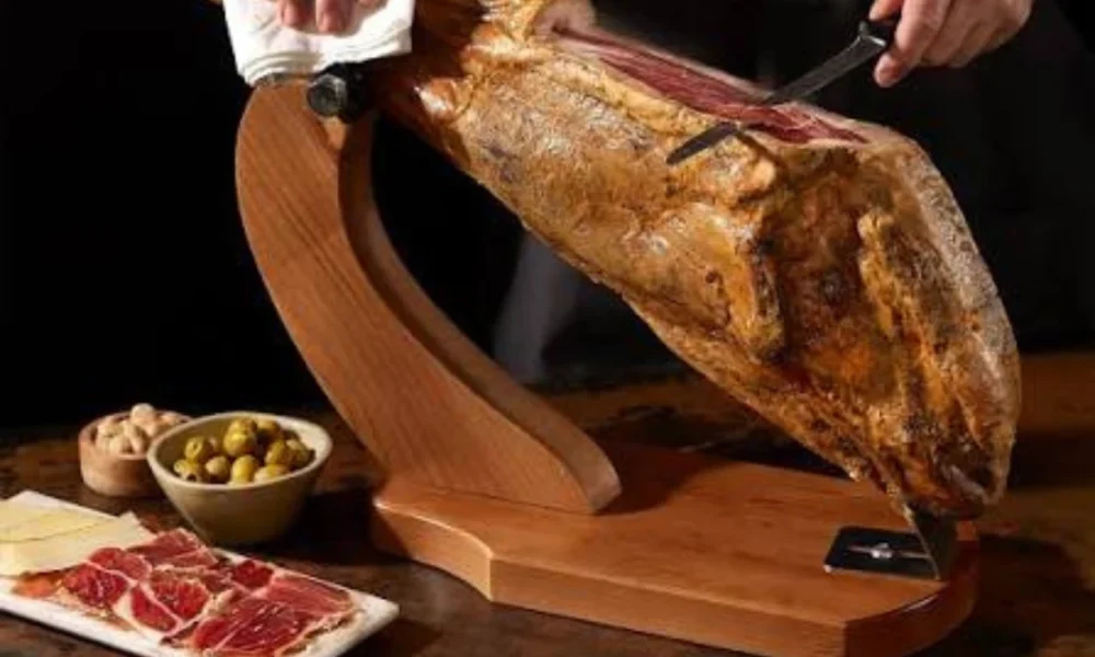 Mengenal Ham Iberico, Salah Satu Makanan Termahal di Dunia
