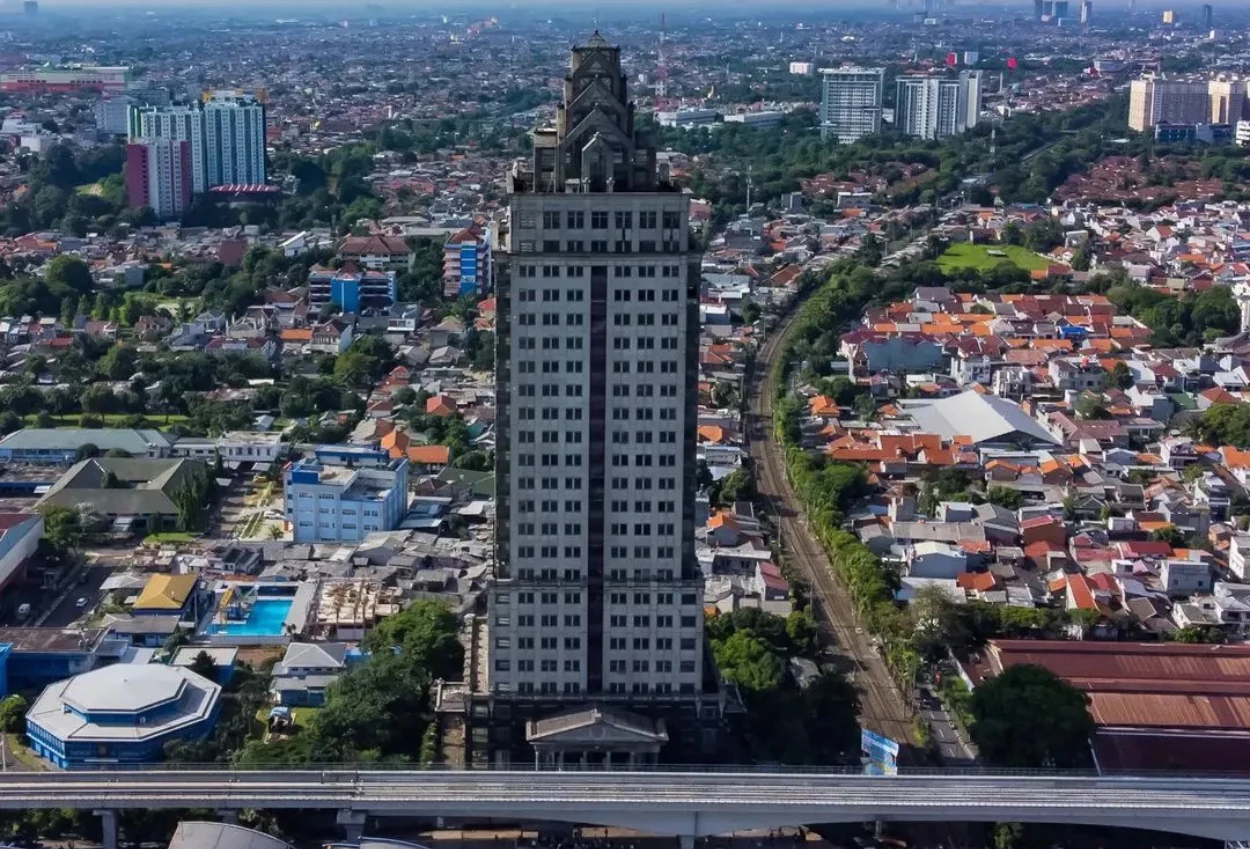 Misteri Menara Saidah, Gedung Megah yang Kini Jadi Ikon Horor di Jakarta