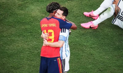 Momen Lamine Yamal Peluk dan Hibur Messi usai Spanyol Bungkam Argentina di Piala Dunia