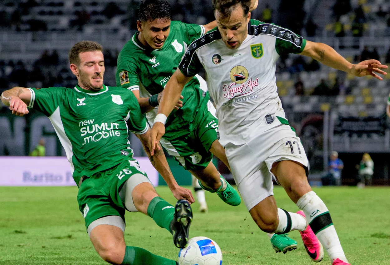 Persebaya vs PSMS Medan 1 0 Bajul Ijo Amankan Tiket Semifinal Piala Presiden