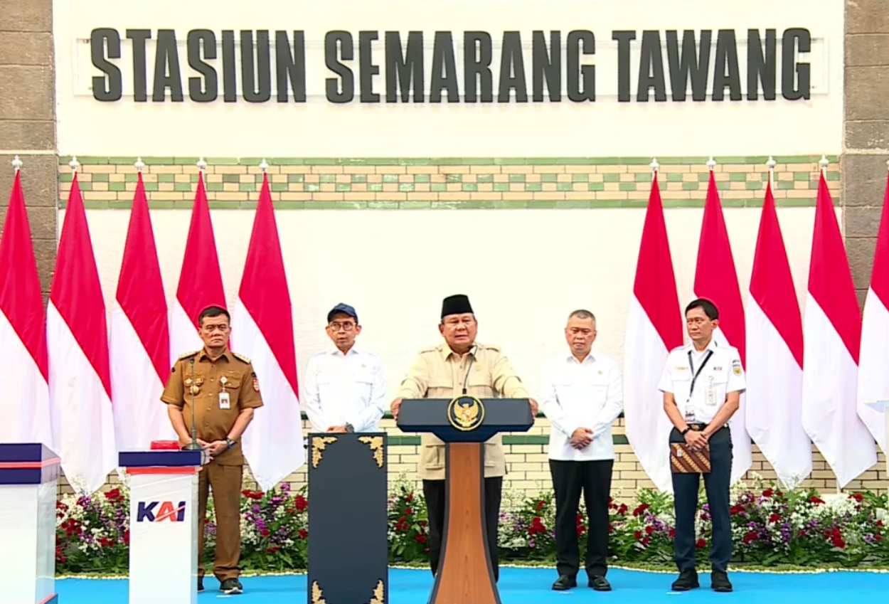 Prabowo Resmikan Revitalisasi Stasiun Semarang Tawang