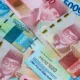 Rupiah Hari Ini 17 Juli 2026 Dibuka Menguat Rp17.980 per Dolar