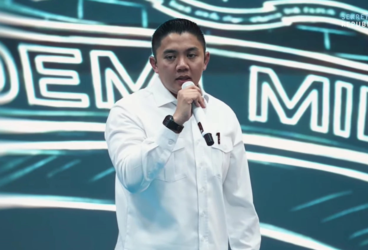 Seskab Teddy Minta 1.600 Taruna Push Up karena Tak Ada yang Berani Maju