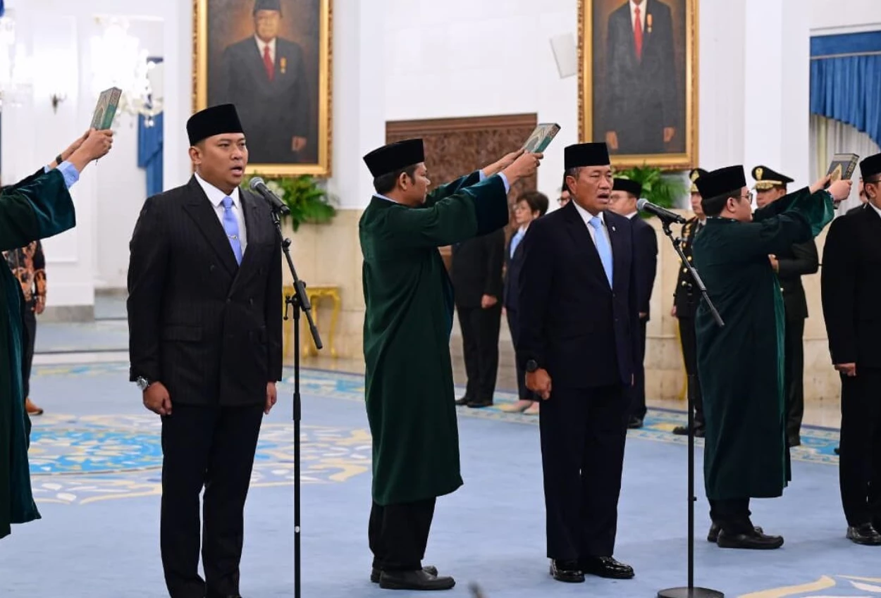 Siapa Gubernur Universitas Republik Indonesia