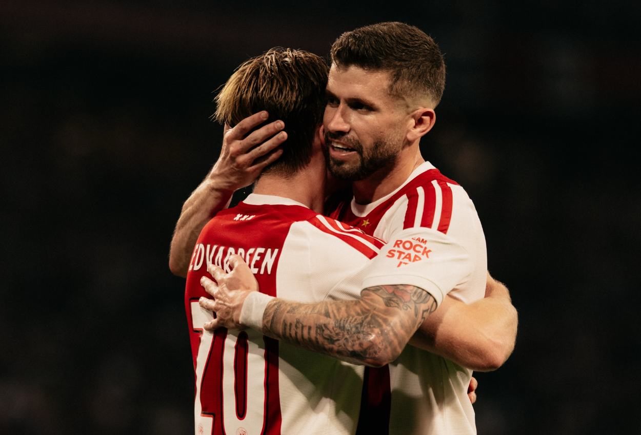 Ajax vs Sion 5 3 Menang Agregat 9 5, Maarten Paes Cs Lolos UECL