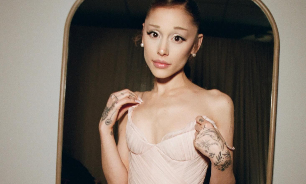 Ariana Grande Sakit Apa Ini Penyakit yang Pernah Diidapnya