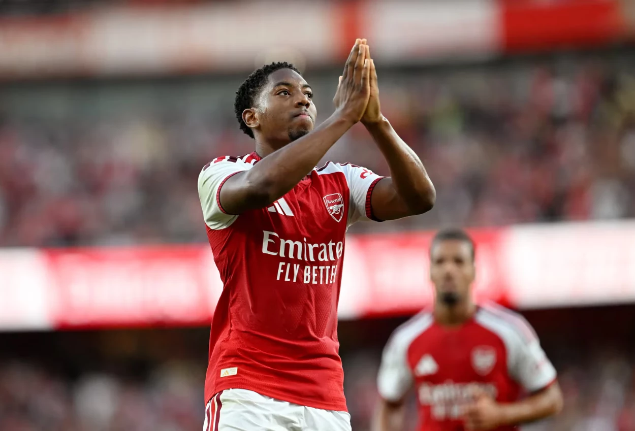 Arsenal vs Como 1 1 (4 3) David Raya Gagalkan Dua Penalti