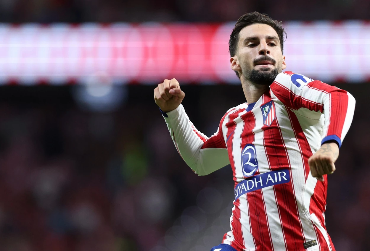 Atletico Madrid vs Malaga 2 0 Rekrutan Baru Simeone Langsung Cetak Gol