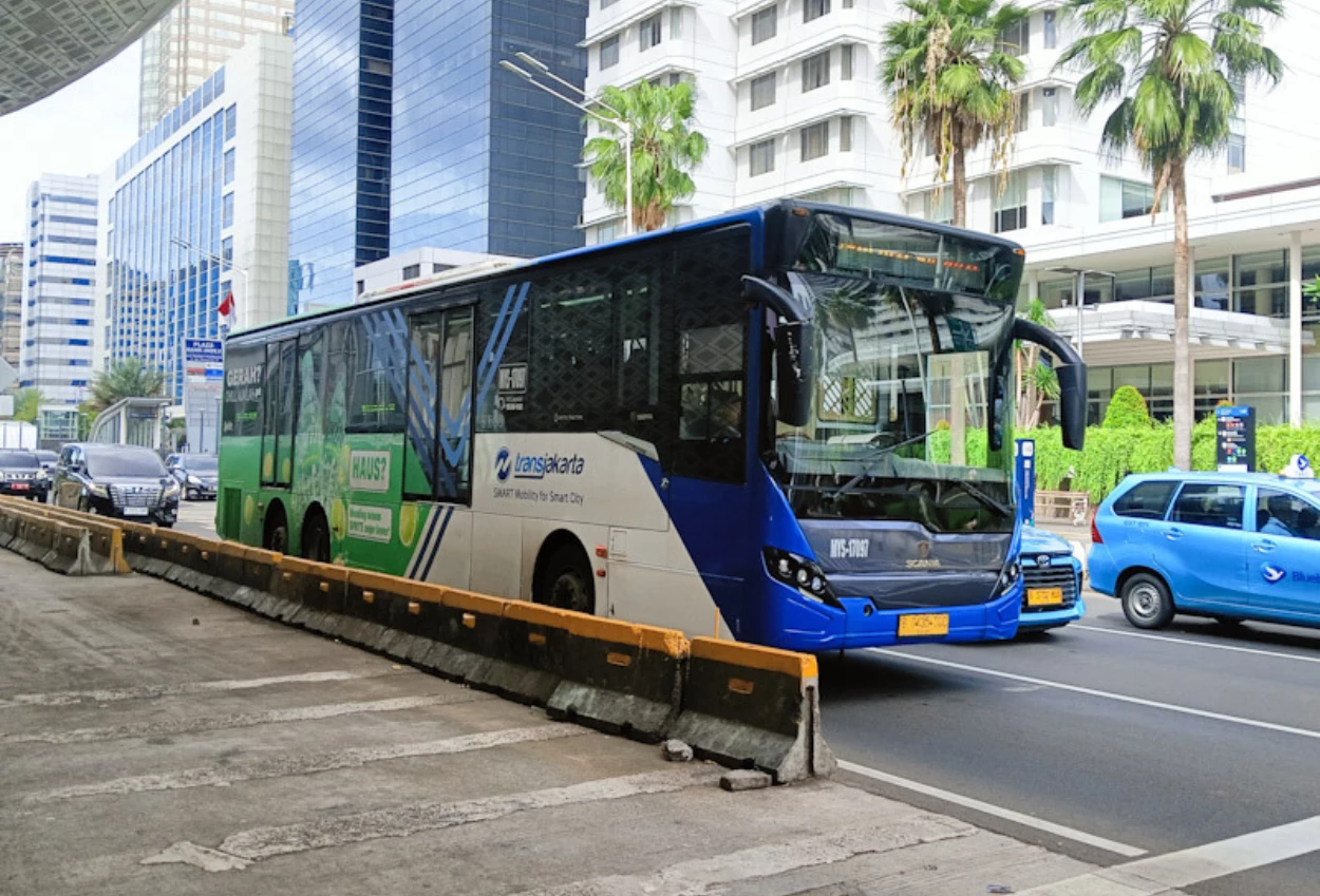 Daftar Transjakarta dan Mikrotrans yang Beroperasi 24 Jam