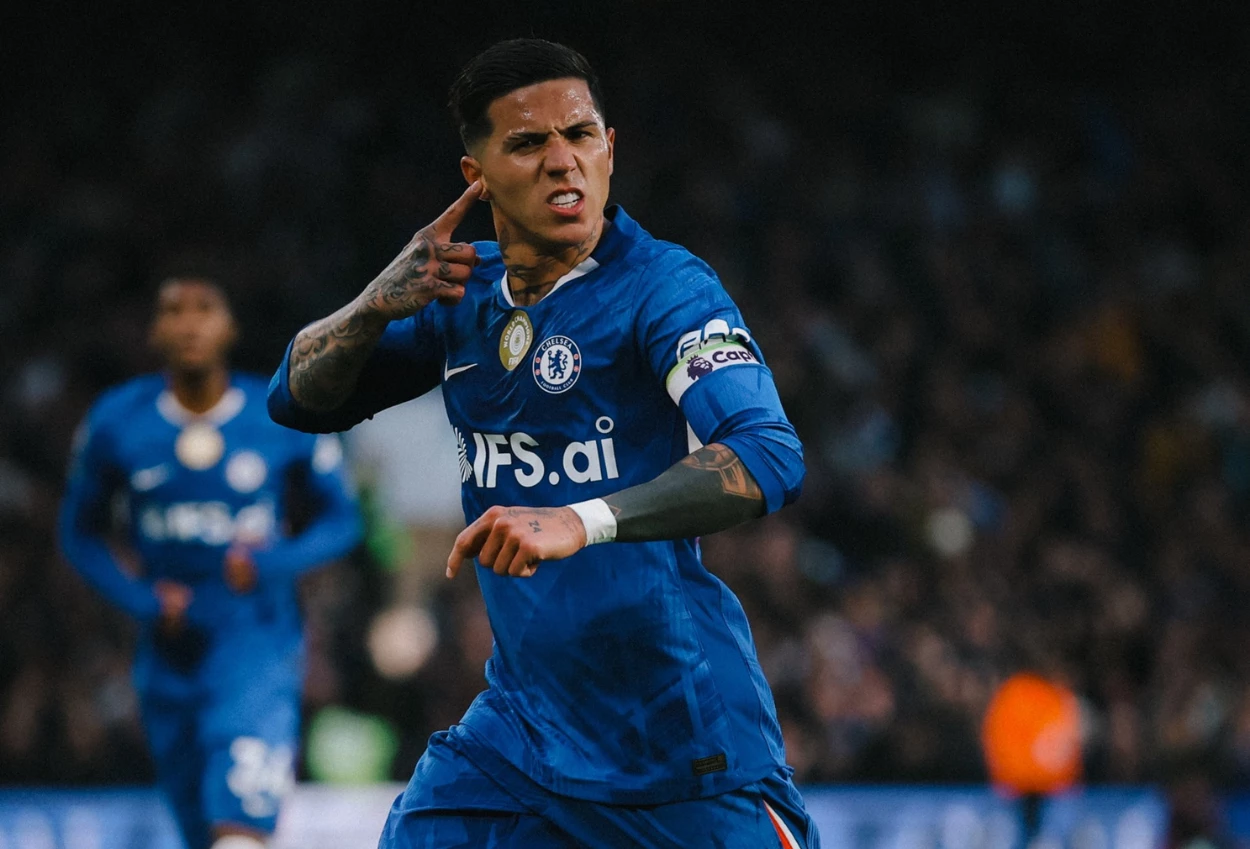 Enzo Fernandez Absen dari Chelsea vs Luton di Tengah Rumor Transfer Man City