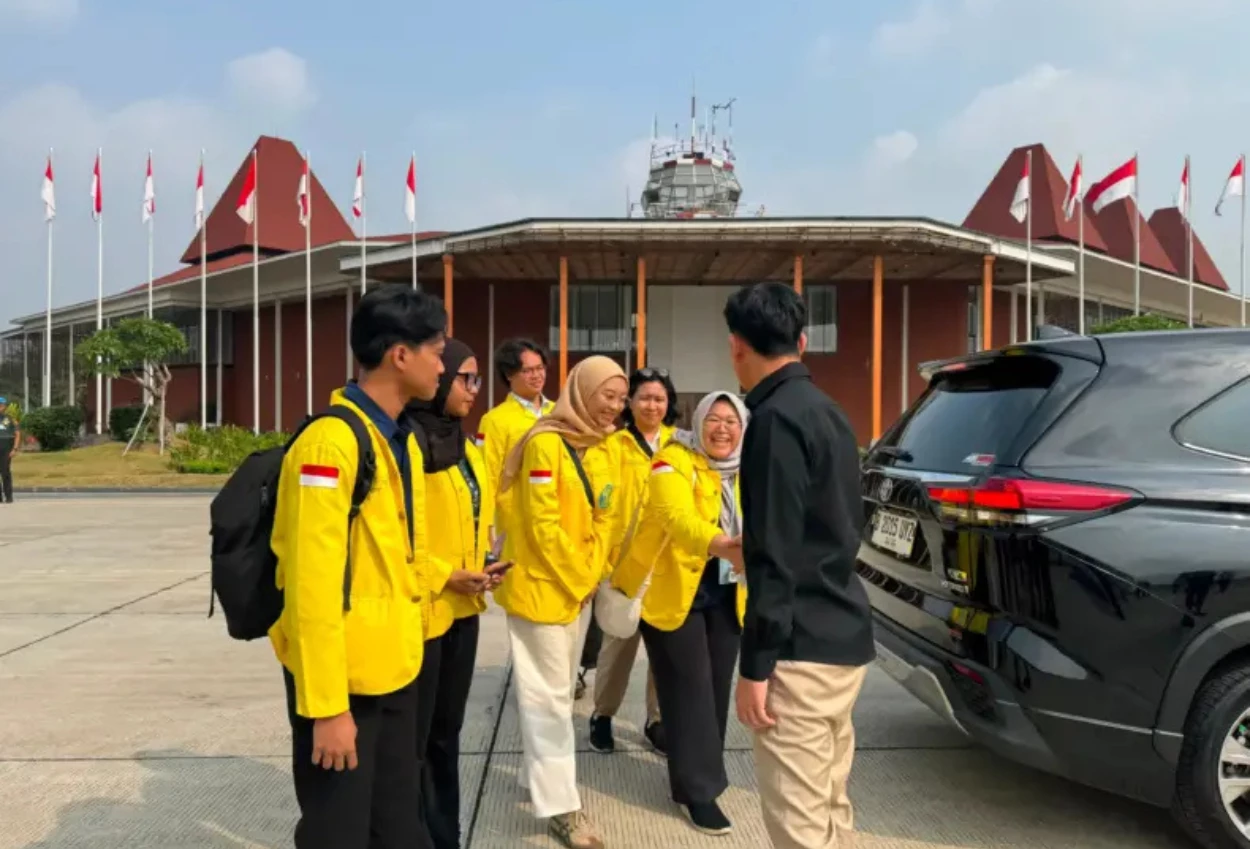 Gibran Ajak Mahasiswa UI Terbang ke NTT untuk Bantu Trauma Healing