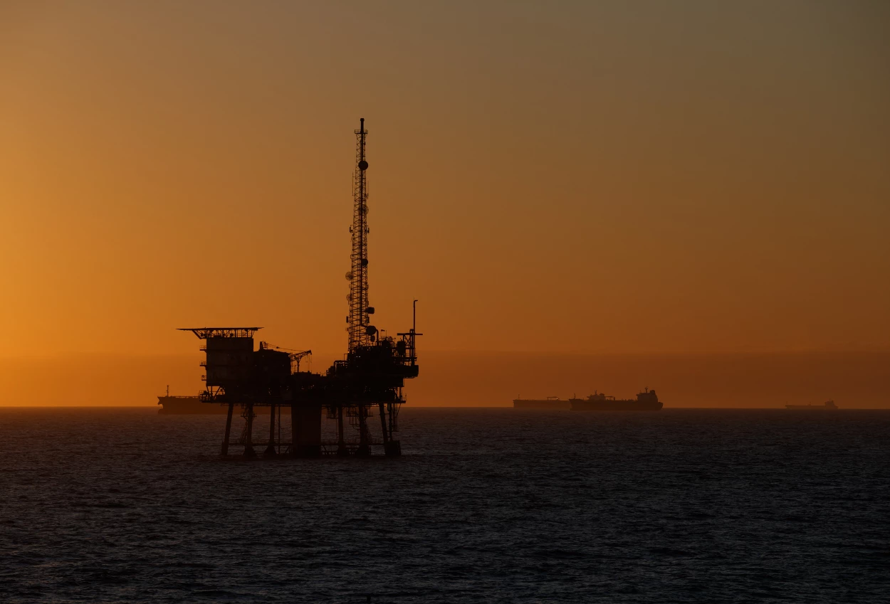 Harga Minyak Dunia Hari Ini 5 Agustus 2026 Ambruk, Segini Harga Brent dan WTI