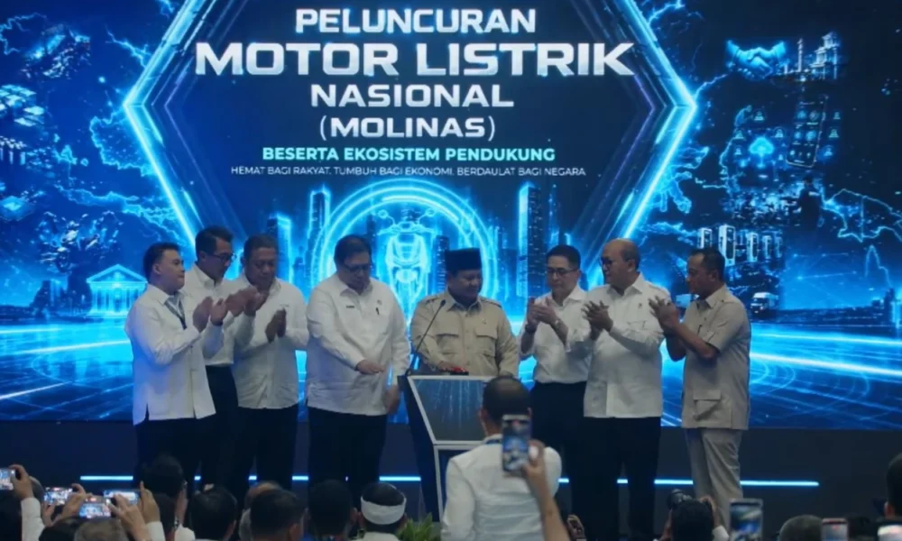 Prabowo Resmi Luncurkan Motor Listrik Nasional di Cikarang, Bisa Beli Tanpa DP