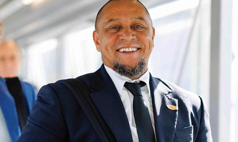 Roberto Carlos Masuk Islam, Benarkah?