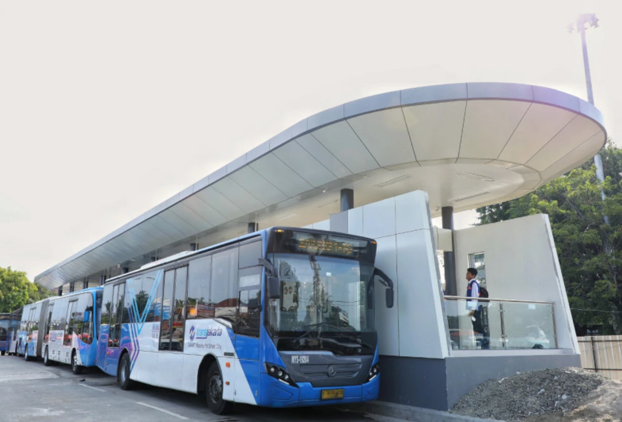 Sejumlah Rute Transjakarta Dialihkan Buntut Aksi Demo 27 Agustus