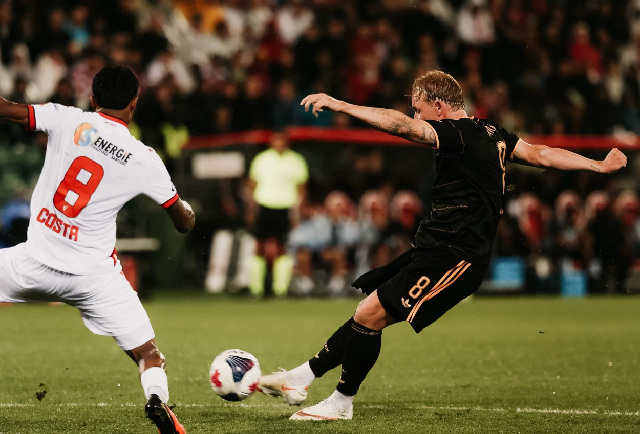 Sion vs Ajax 2 4 Ajax Bangkit setelah Tertinggal di Babak Pertama