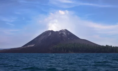 Badan Geologi Sebut Erupsi Menerus Gunung Anak Krakatau Berakhir, Status Masih Siaga