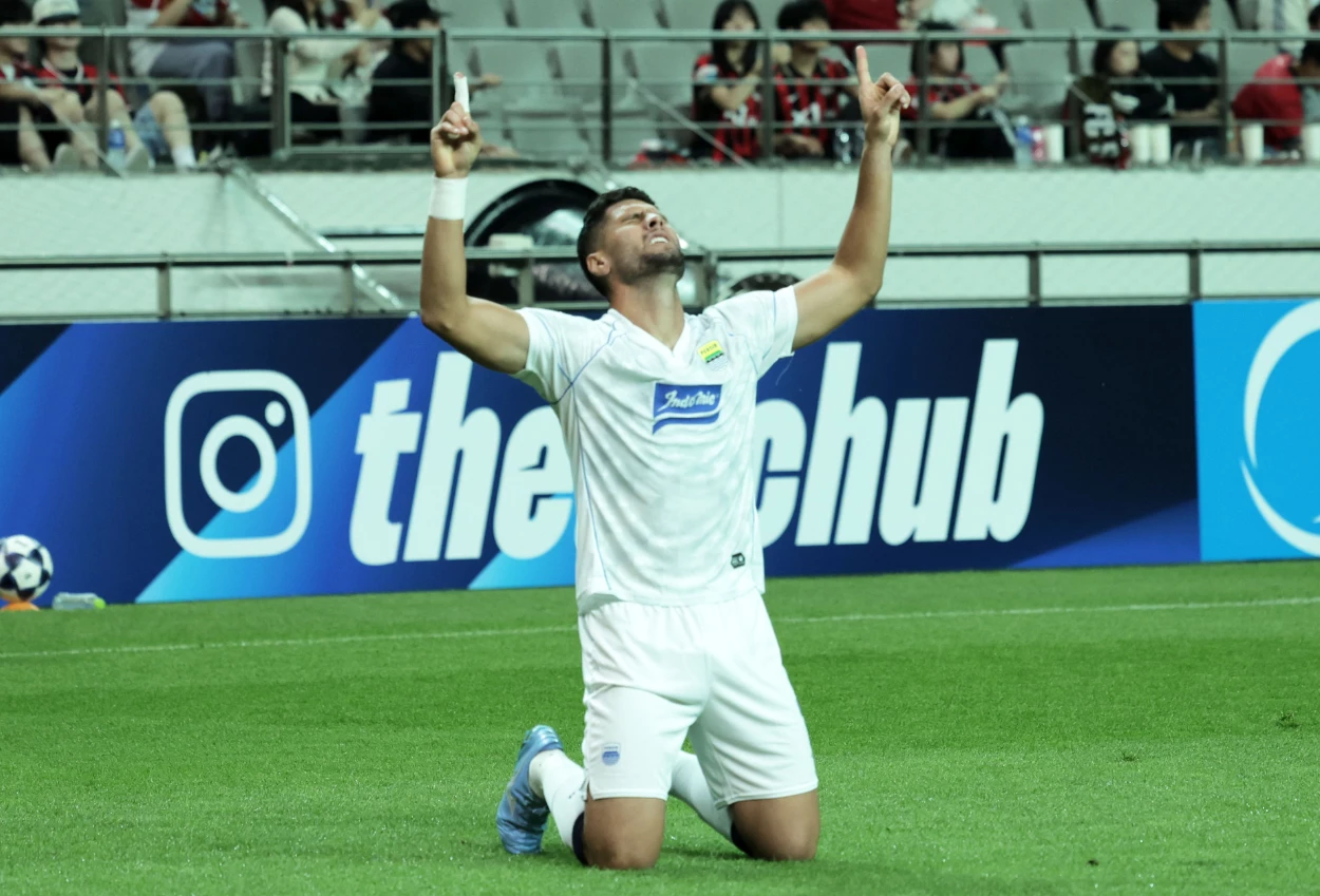 FC Seoul vs Persib Bandung 0 1 Maung Bandung Tampil Perkasa Tekuk FC Seoul