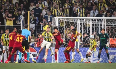 Fenerbahçe vs Roma 1 1 Gol Archie Brown Gagalkan Kemenangan I Lupi