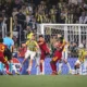 Fenerbahçe vs Roma 1 1 Gol Archie Brown Gagalkan Kemenangan I Lupi