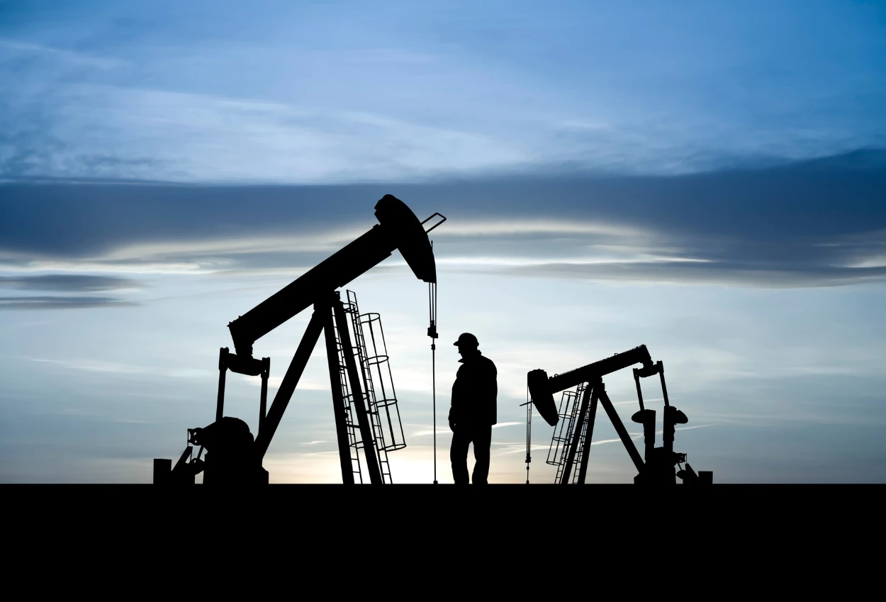 Harga Minyak Dunia Hari Ini 11 September 2026, Brent Sentuh 100 Dolar per Barel
