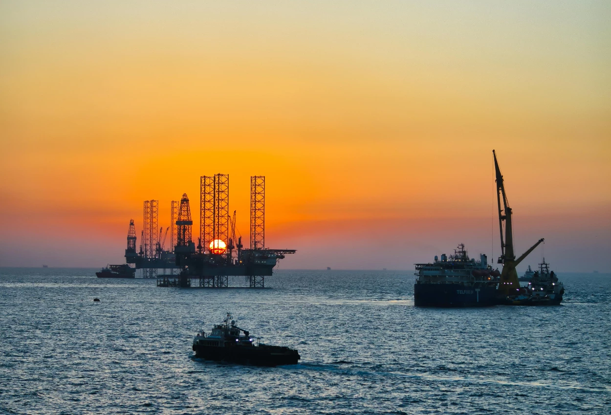 Harga Minyak Dunia Hari Ini 15 September 2026 Naik, Brent Menuju 107 Dolar per Barel