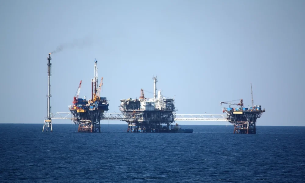 Harga Minyak Dunia Hari Ini 17 September 2026 Turun, Brent 105 Dolar per Barel
