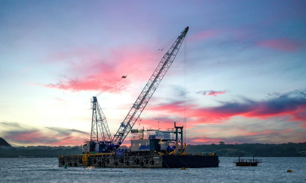 Harga Minyak Dunia Hari Ini 24 September 2026, Brent Kembali di Level 102 Dolar per Barel