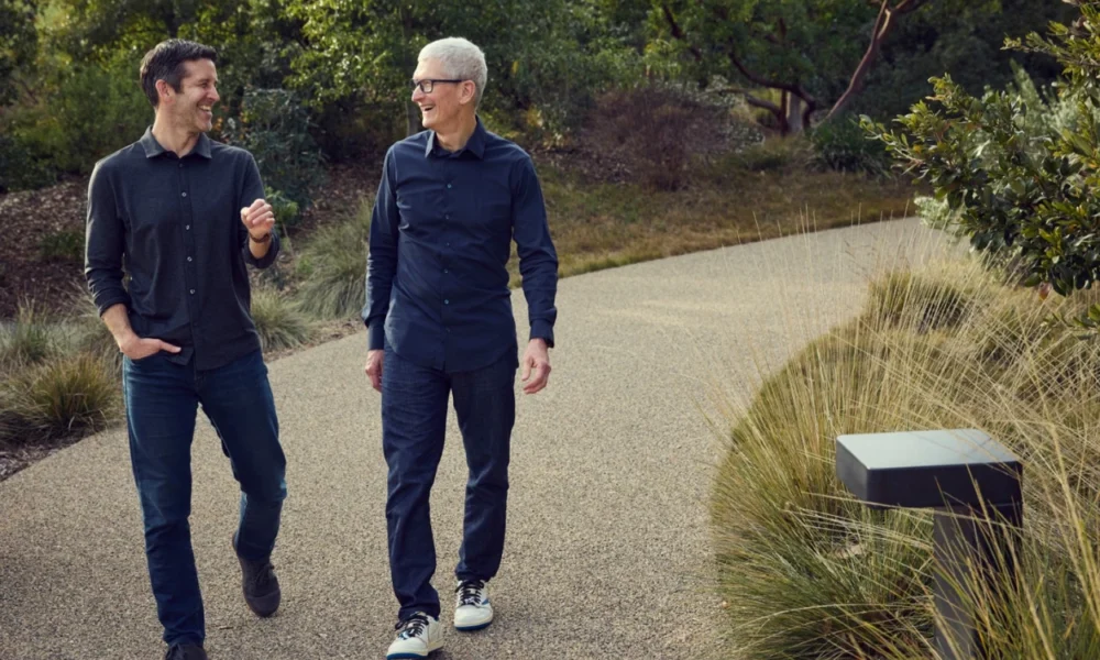 Ini Pesan Terakhir Tim Cook usai 15 Tahun Menjabat sebagai CEO Apple