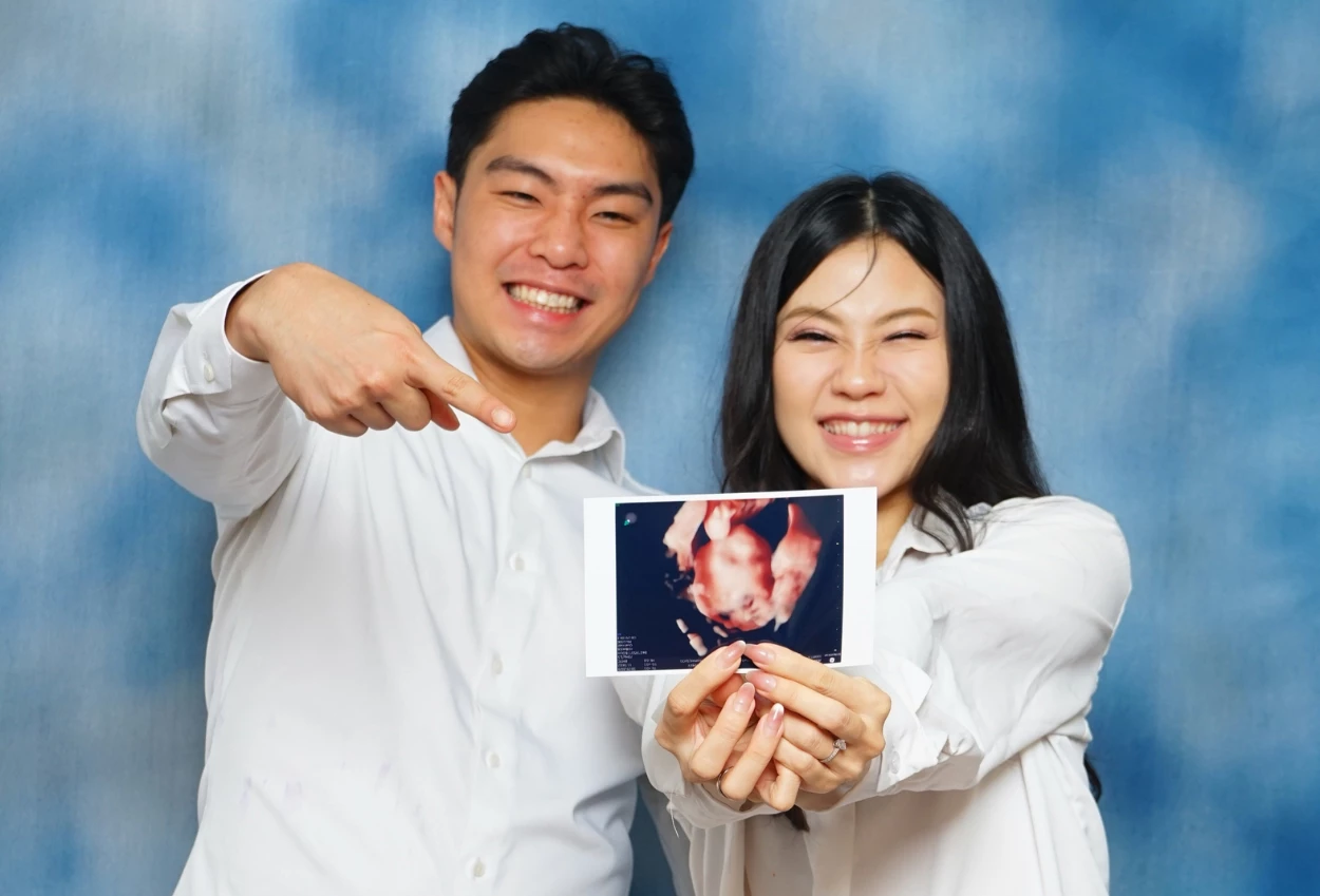 Jessica Jane Umumkan Hamil Anak Pertama, Pamer Hasil USG bersama Suami