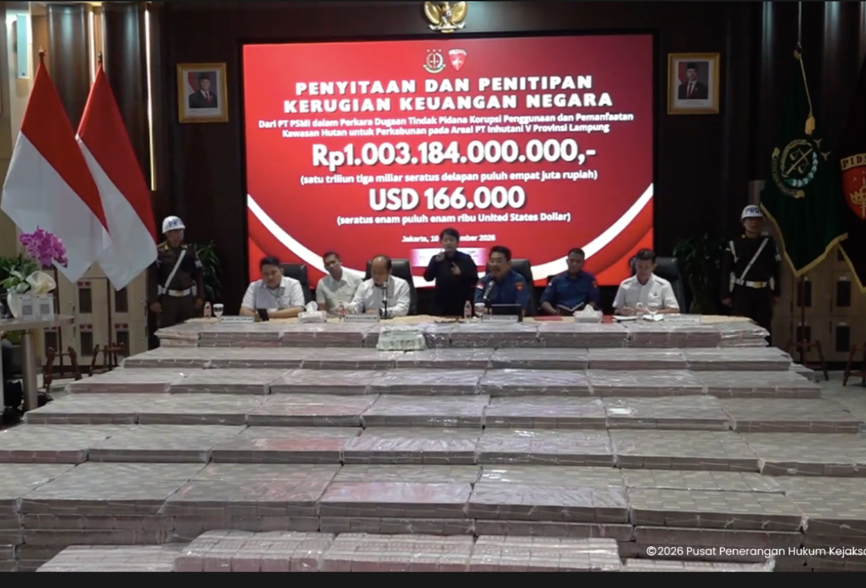 Kejagung Tampilkan Uang Sitaan Rp1 Triliun dari Kasus Dugaan Korupsi Hutan di Lampung