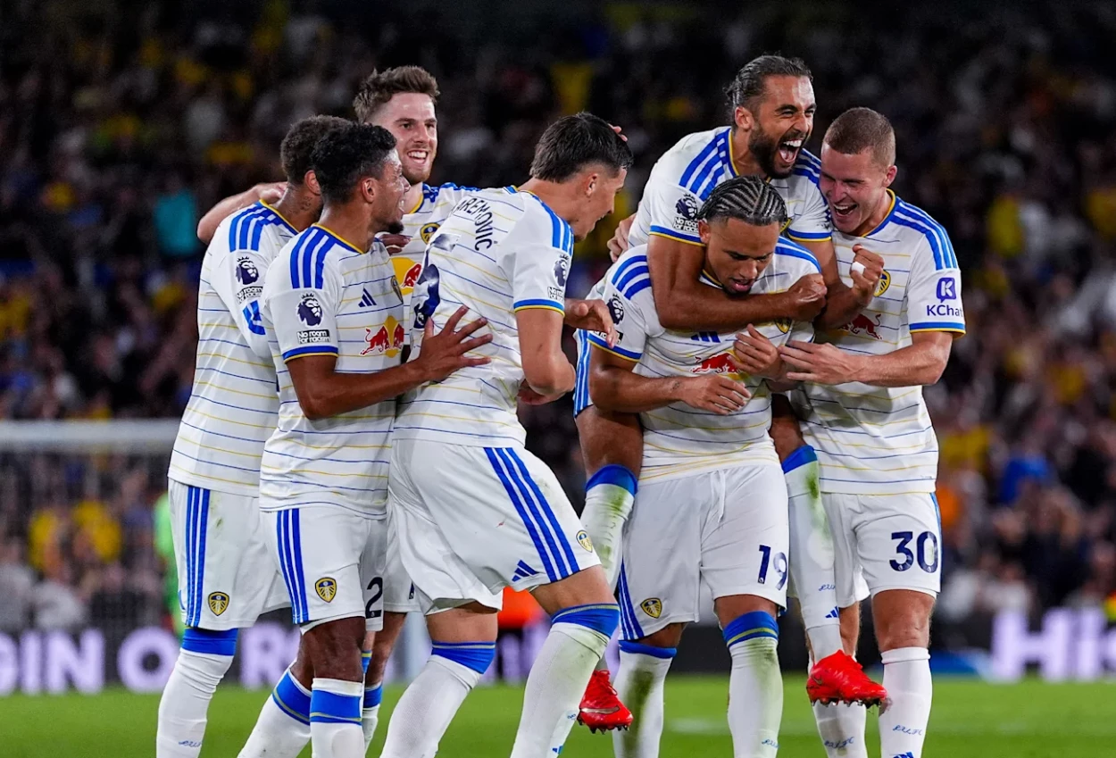 Leeds vs Newcastle 4 1 Tundukkan Newcastle, Leeds Pesta Gol