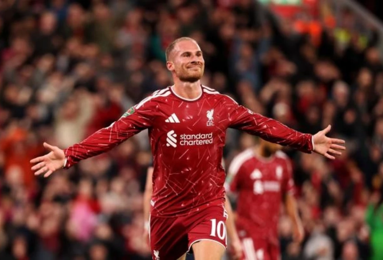 Liverpool vs Tottenham 3 1 Szoboszlai Cetak Gol Spektakuler, The Reds ke 16 Besar